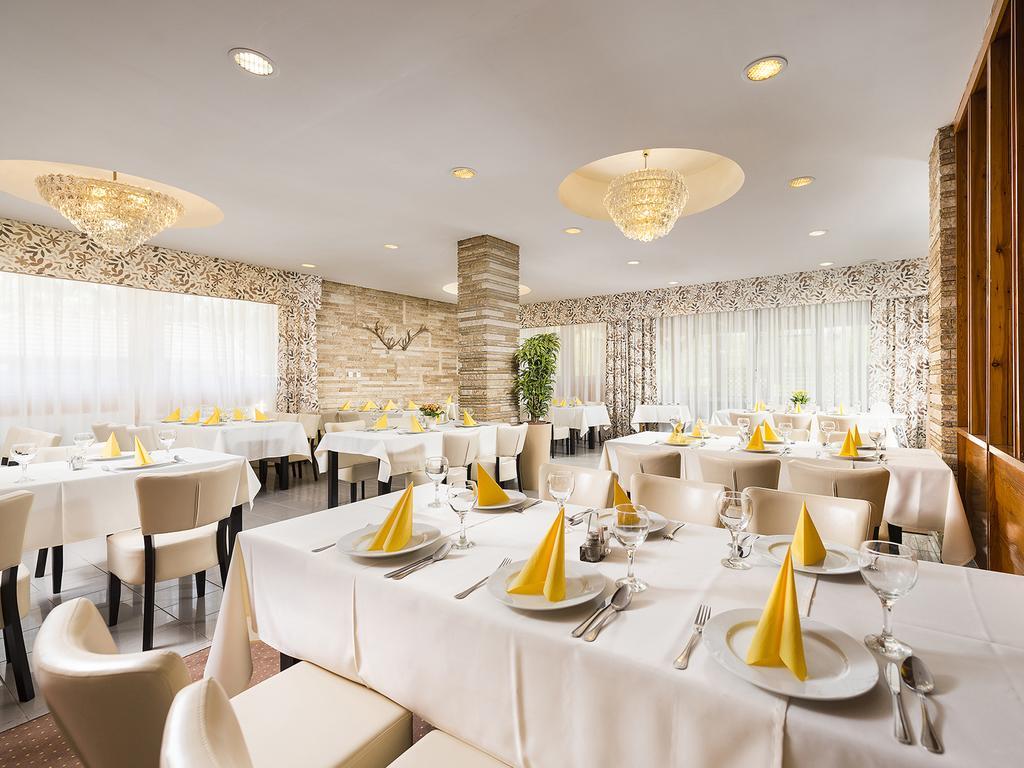Ozoon Hotel Nyíregyháza Dış mekan fotoğraf